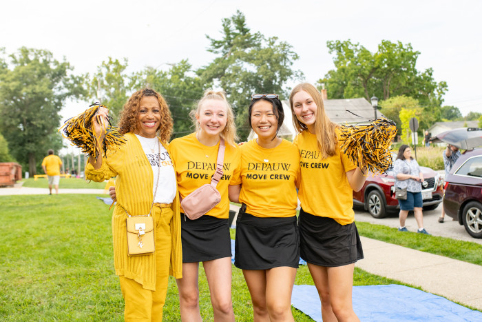 President Lori White with students on move in day