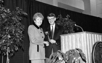 Janet Prindle Seidler receiving alumni award