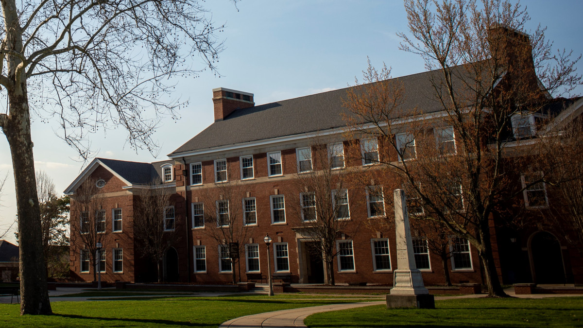 Faculty and staff news roundup - Sept. 15, 2021 - DePauw University